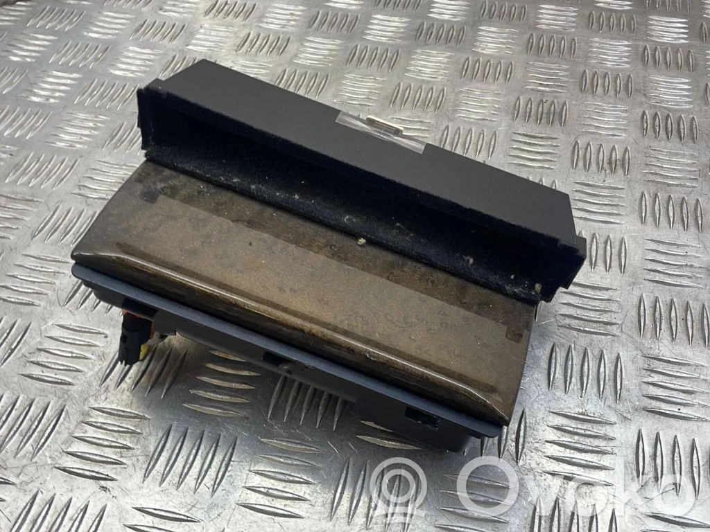 Audi A8 S8 D2 4D Car ashtray 