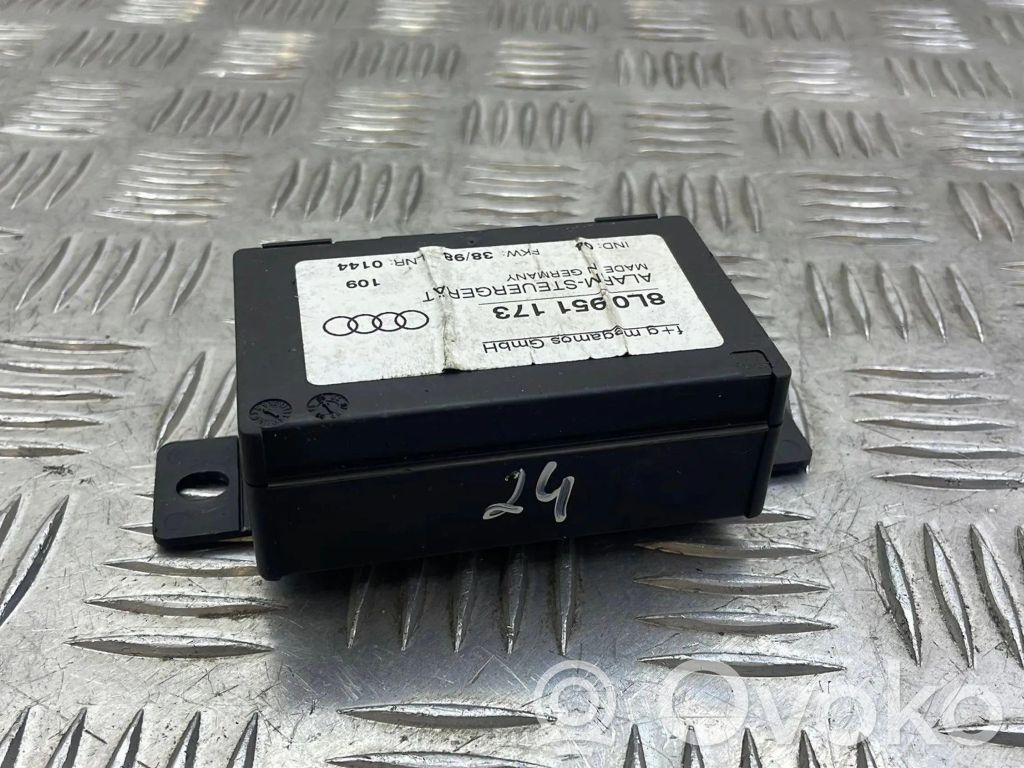 Audi A8 S8 D2 4D Alarm control unit/module 
