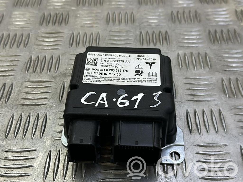 Tesla Model 3 Airbag control unit/module 