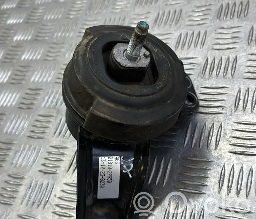 KIA Sorento Engine mount bracket 