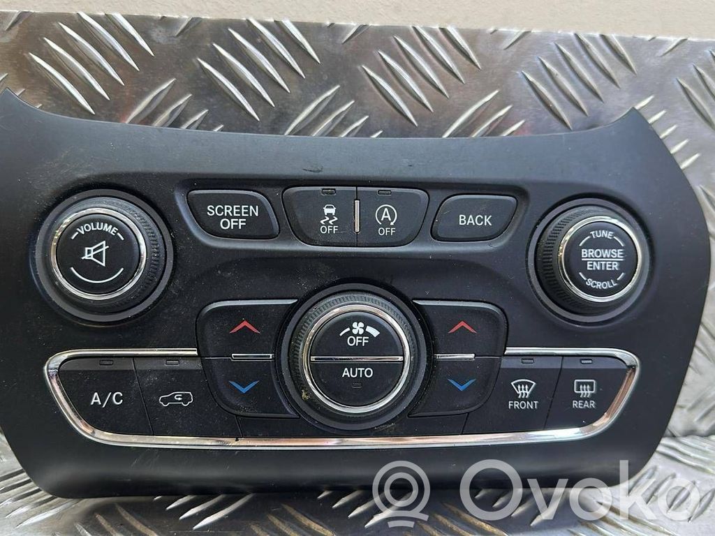 Jeep Cherokee Interior fan control switch 