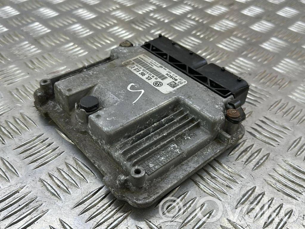 Skoda Superb B6 (3T) Engine control unit/module 
