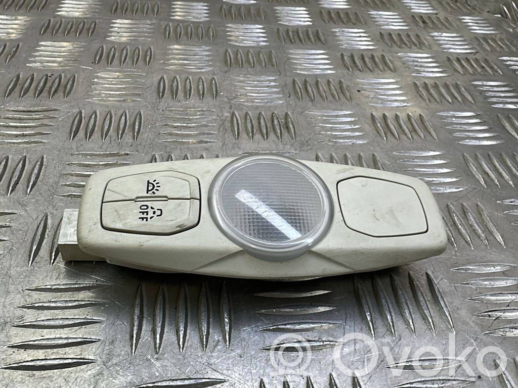 Ford Focus Takaistuimen valo 