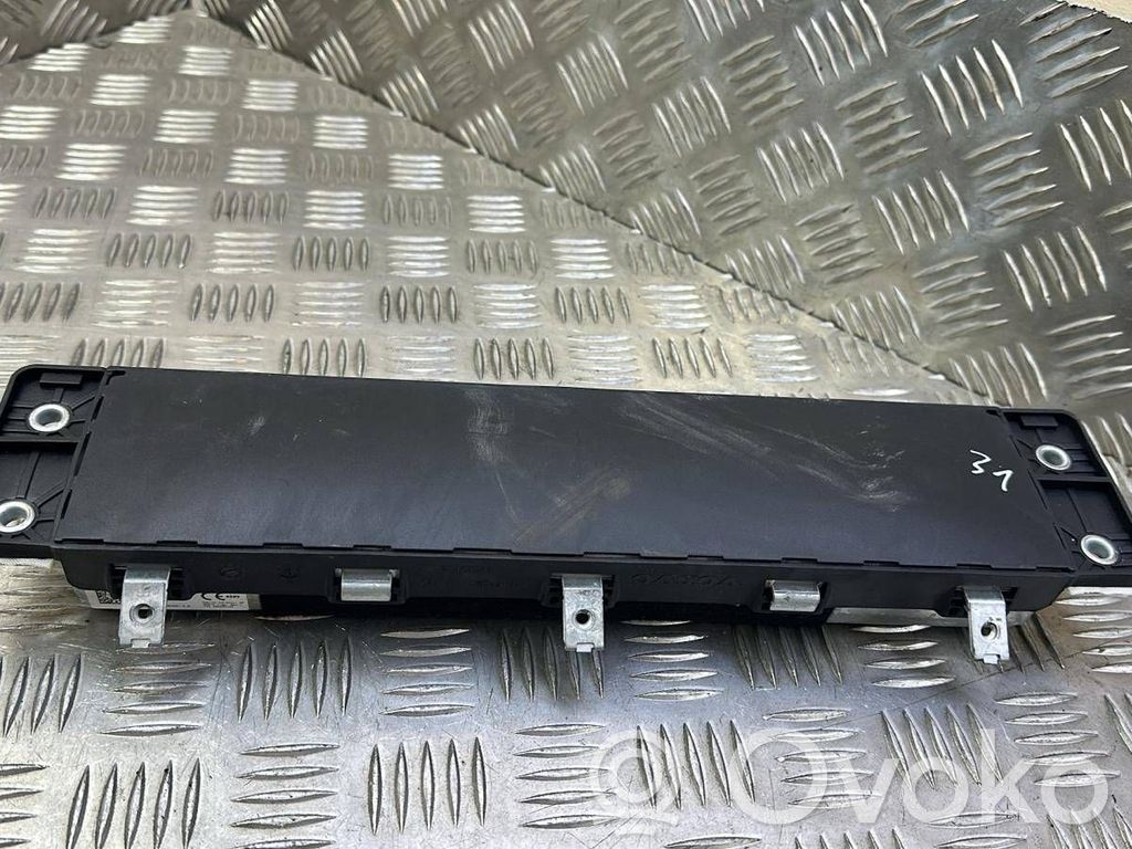 Volvo S90, V90 Knieairbag 