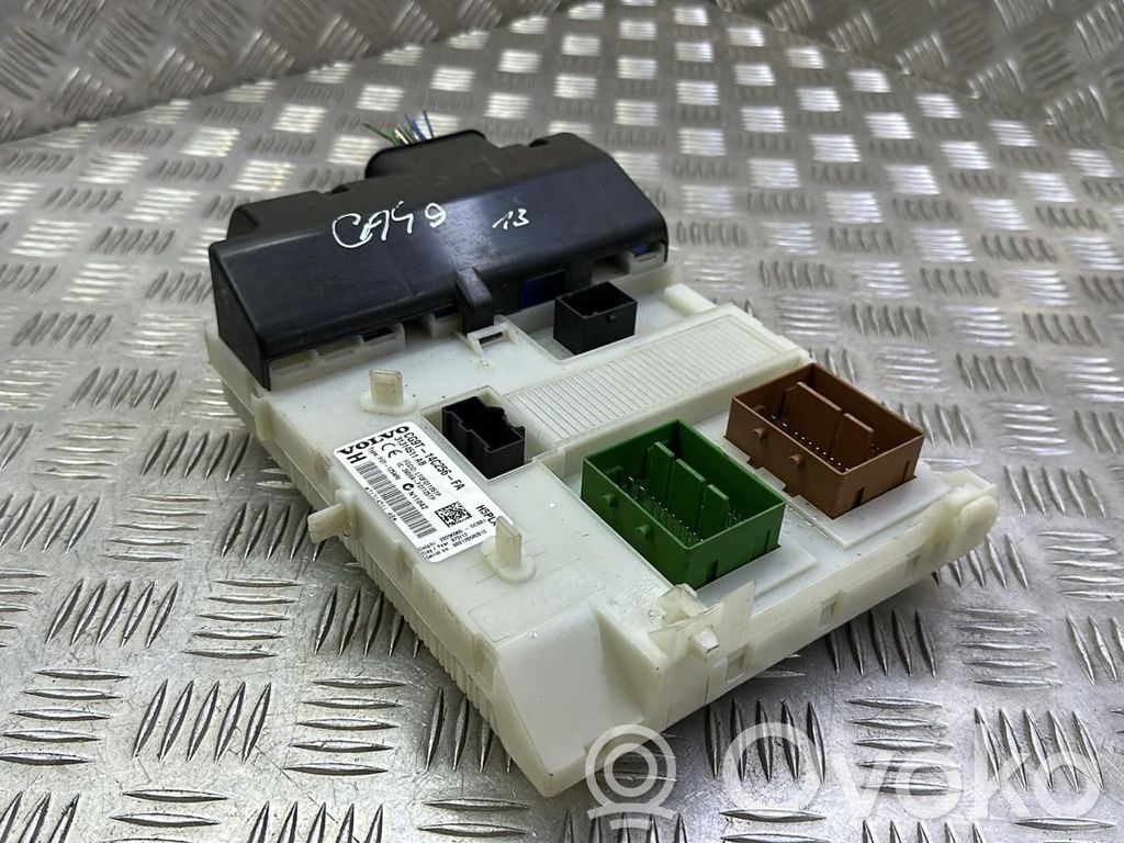 Volvo XC60 Fuse module 