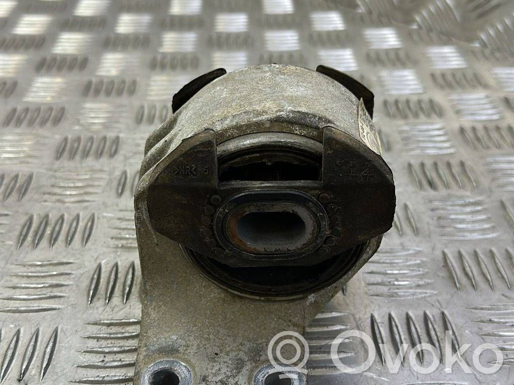 Land Rover Range Rover L405 Engine mount bracket 