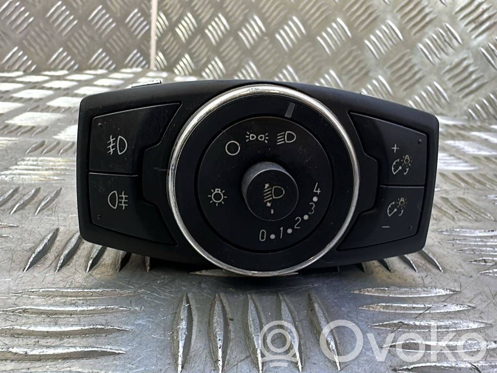 Ford Focus Light switch 