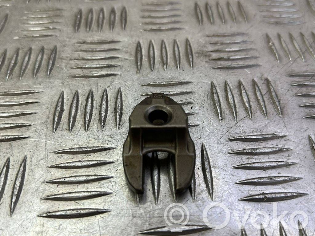Ford Focus Abrazadera del inyector de combustible 