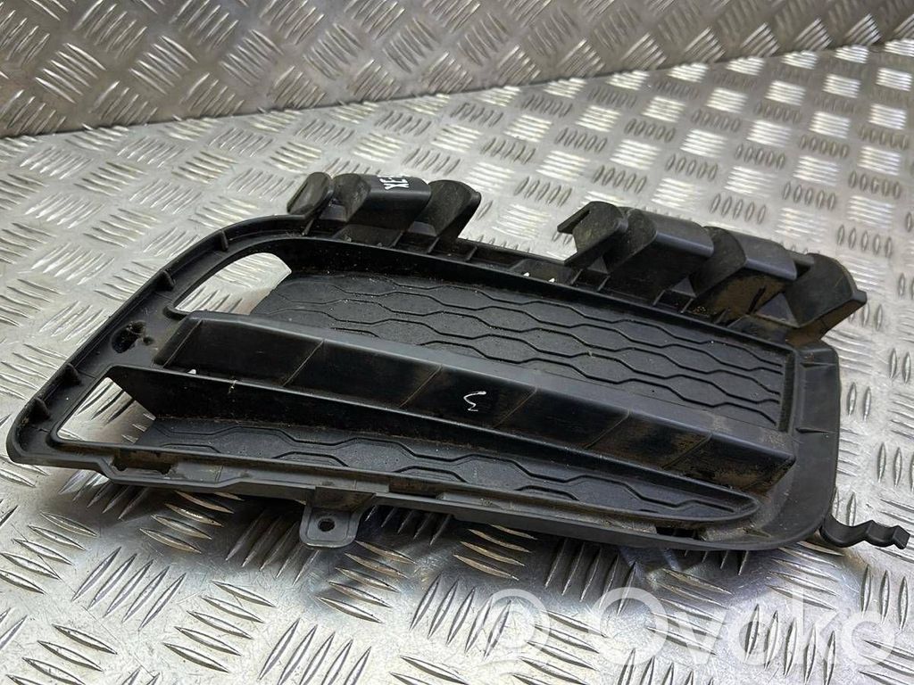 Jaguar XE Unteres Gitter dreiteilig vorne 