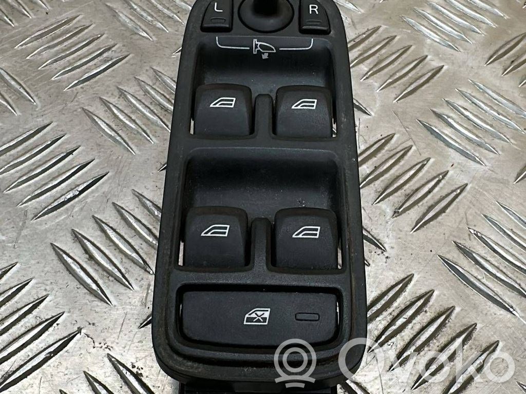 Volvo XC60 Electric window control switch 