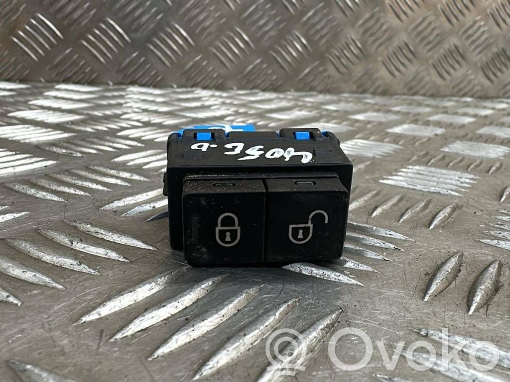 Land Rover Range Rover L405 Central locking switch button 