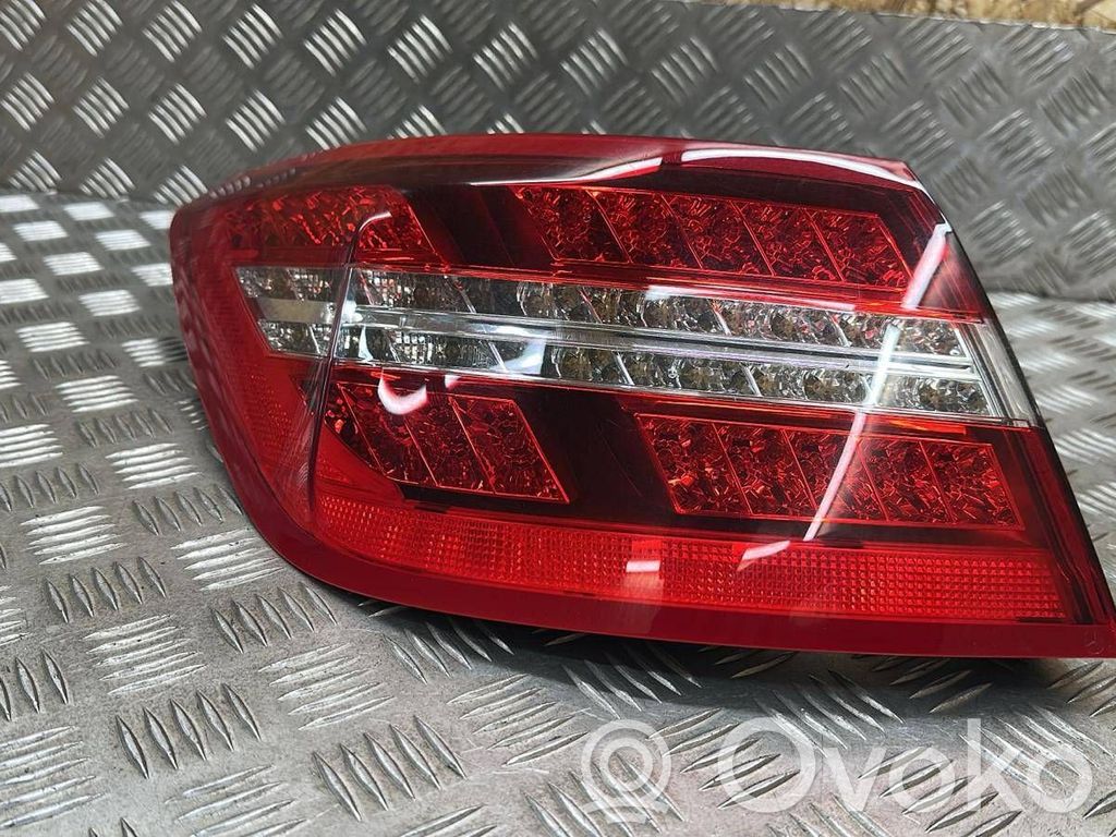 Mercedes-Benz E C207 W207 Lampă spate în caroserie 