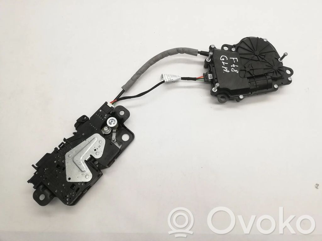 BMW X1 F48 F49 Zamek klapy tylnej / bagażnika 