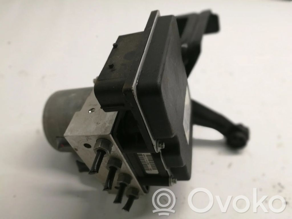 BMW X3 E83 ABS Pump 