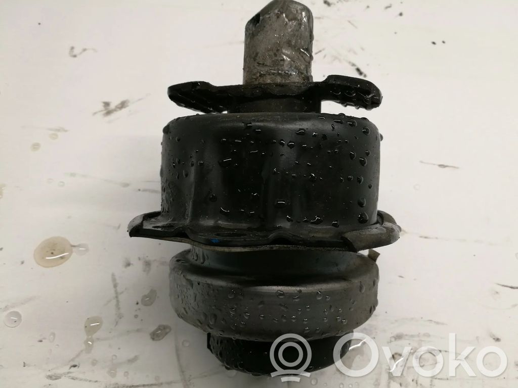 BMW X5 E70 Engine mount bracket 