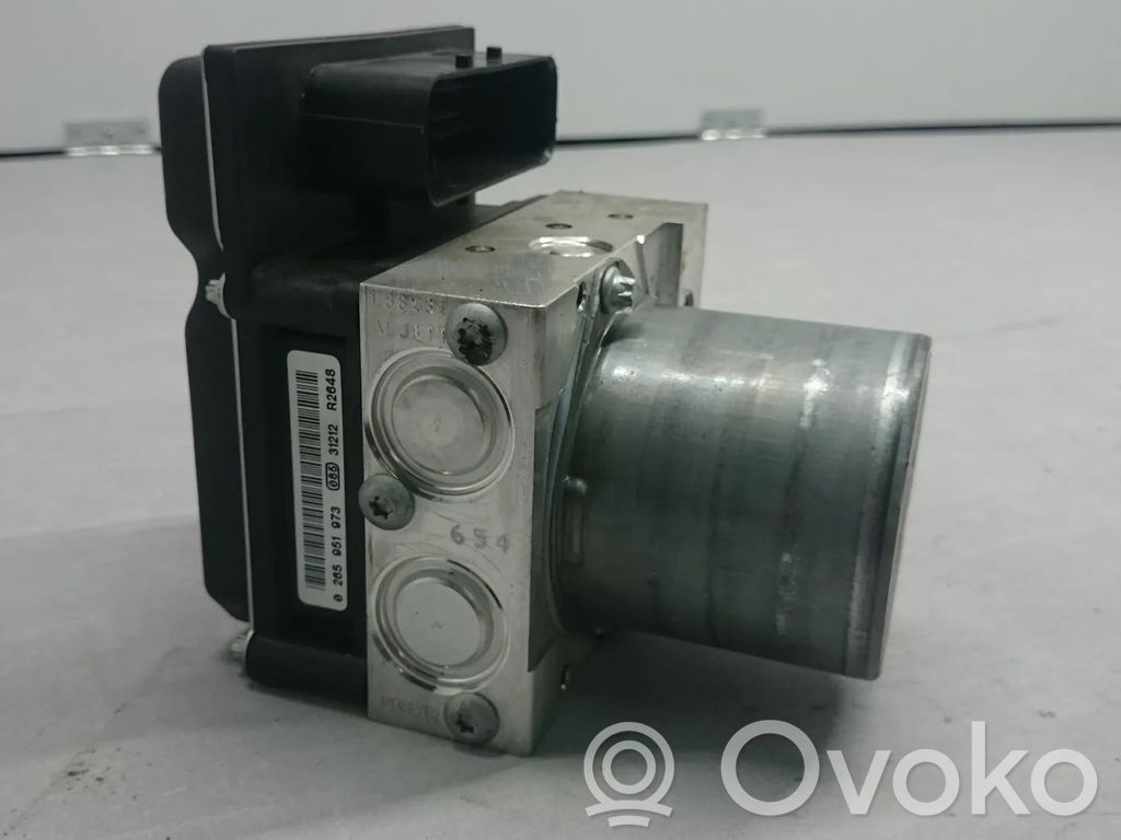 BMW X1 E84 ABS Pump 
