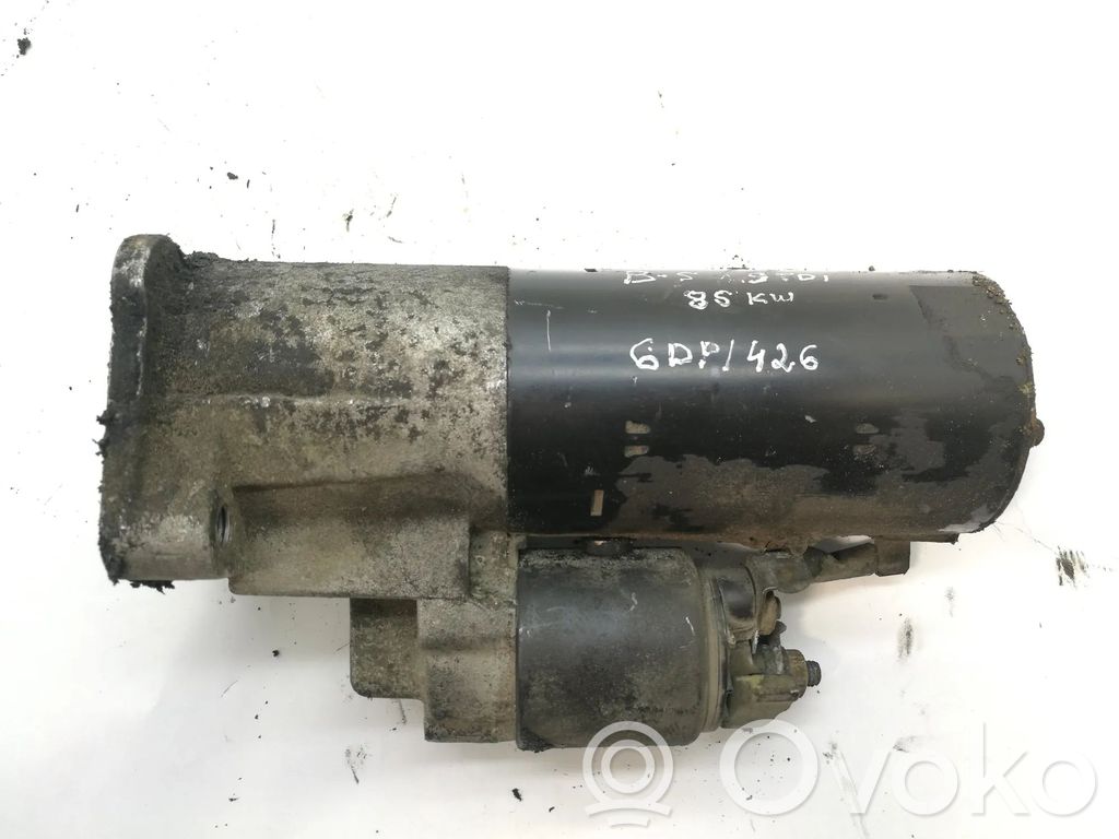 Volkswagen PASSAT B5 Starteris 