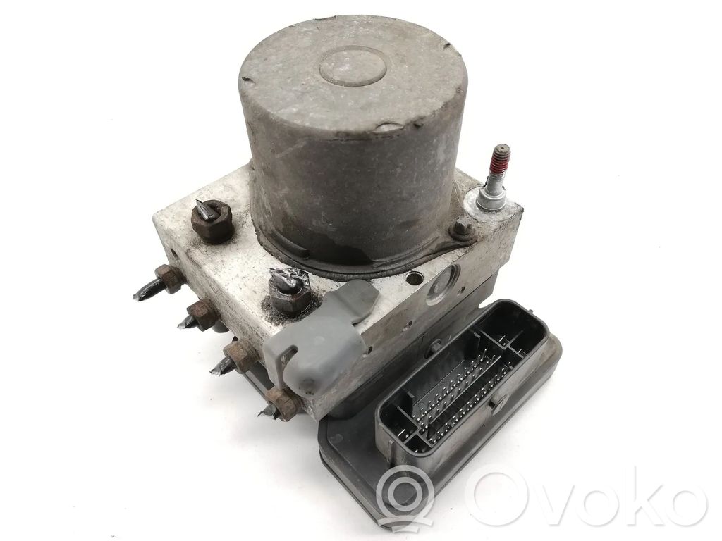 Toyota Corolla Verso E121 Bomba de ABS 