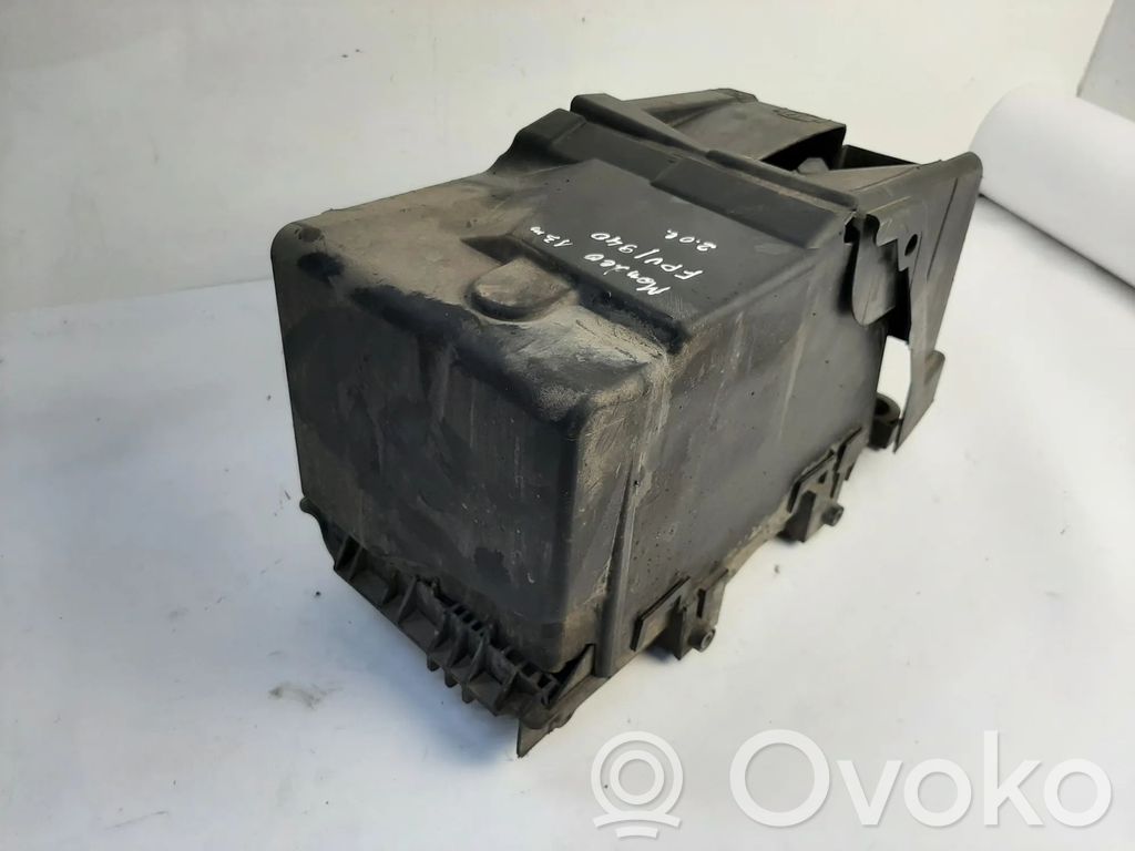 Ford Mondeo MK IV Podstawa / Obudowa akumulatora 