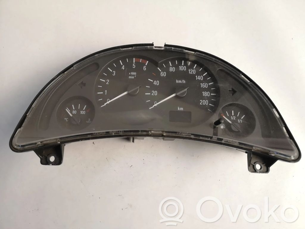 Opel Corsa C Speedometer (instrument cluster) 
