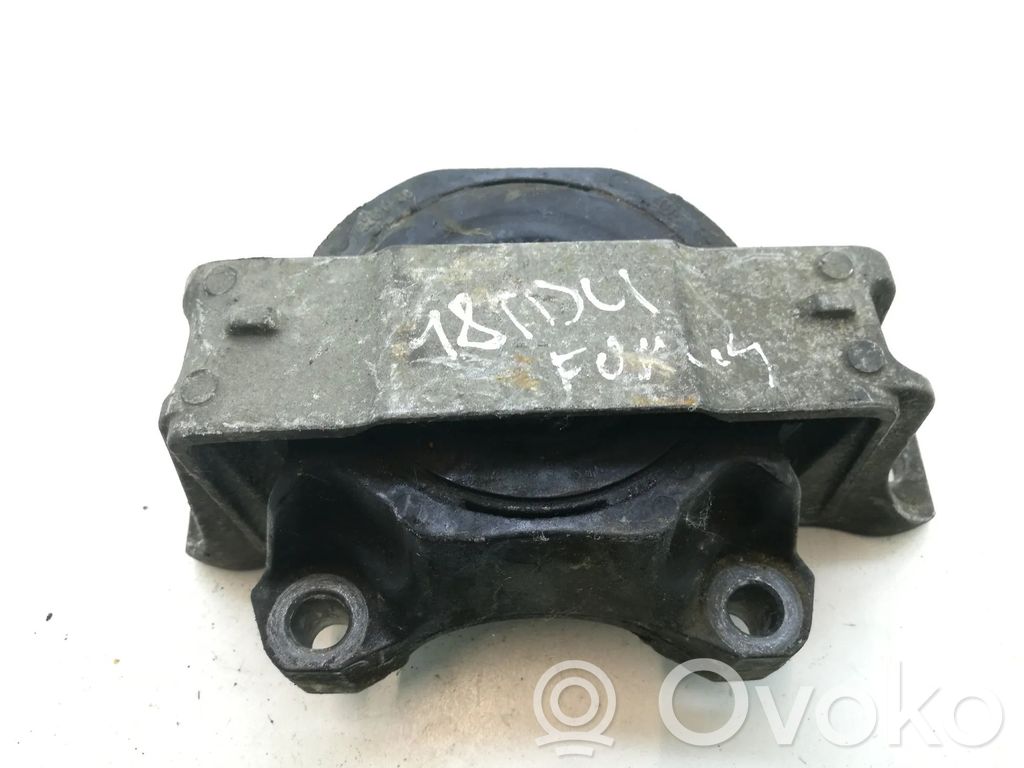 Ford Focus Engine mount bracket 