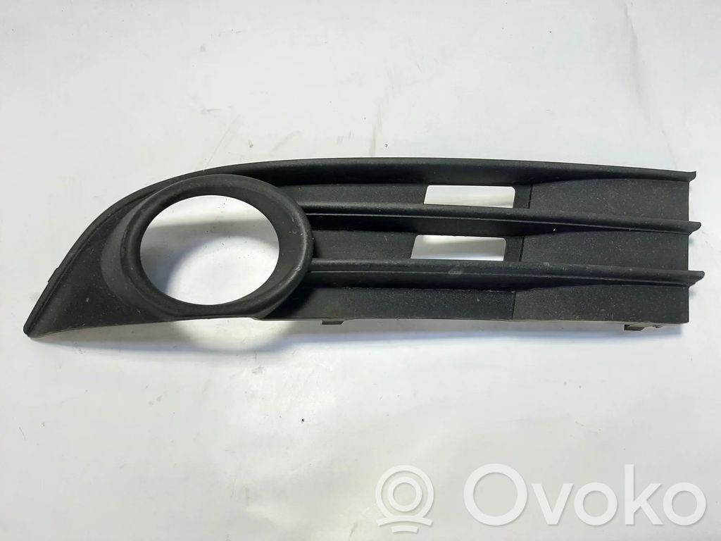 Volkswagen Touran I Atrapa chłodnicy / Grill 
