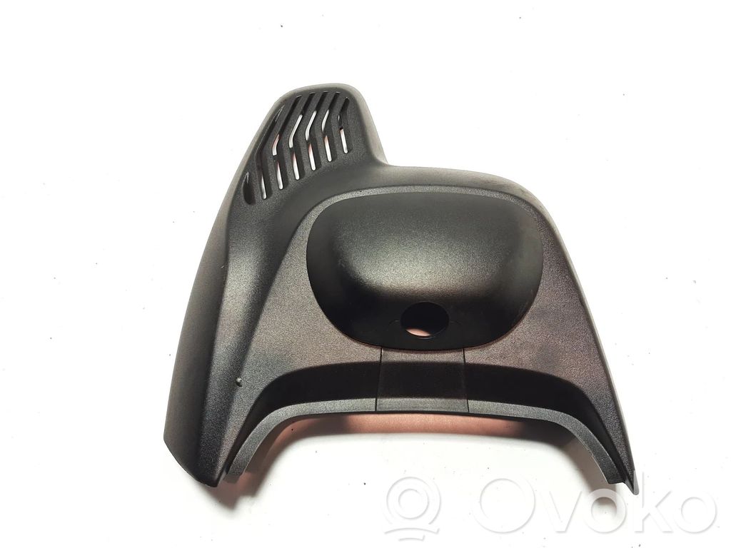 Volvo V40 Kita salono detalė 