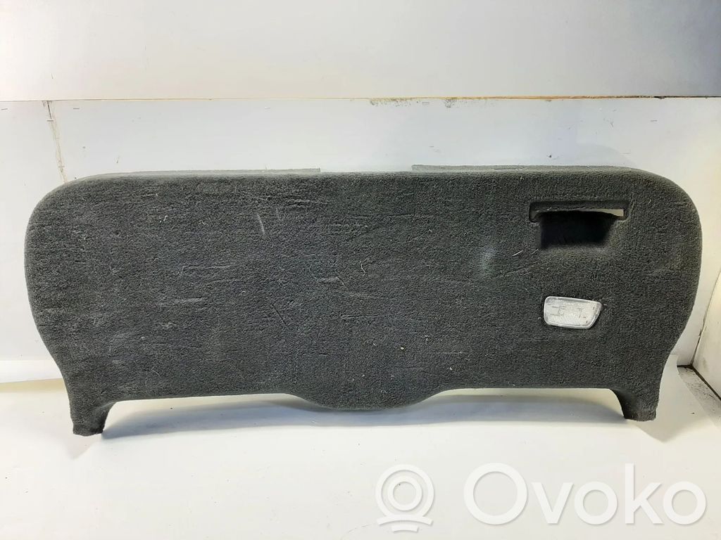 Volvo XC60 Tailgate trim 