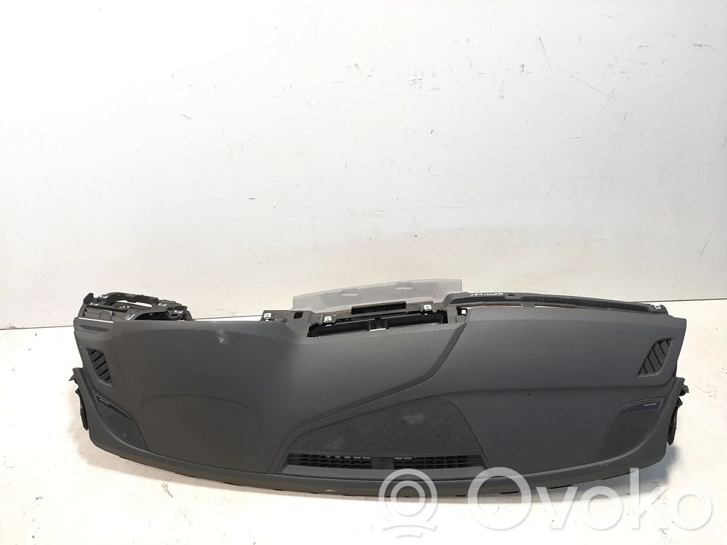 Audi A4 S4 B9 8W Panelė 