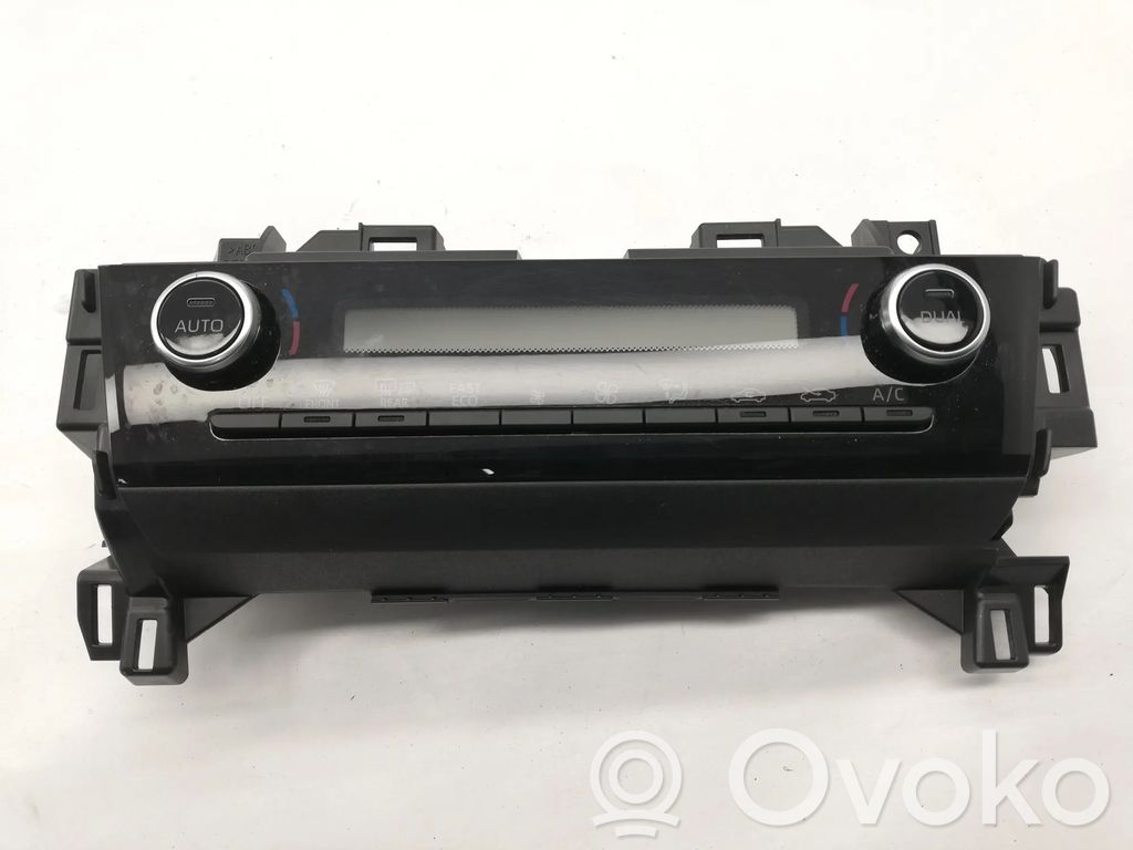 Toyota Yaris Cross Przełącznik / Włącznik nawiewu dmuchawy 