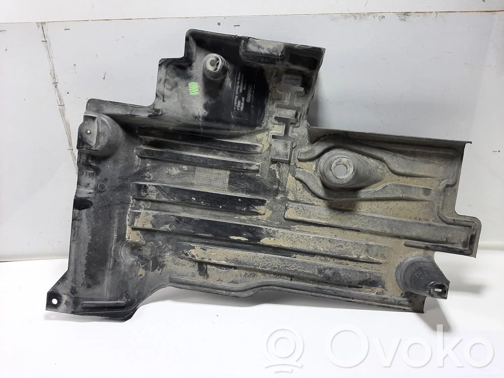 Volvo XC40 Dugno apsauga 