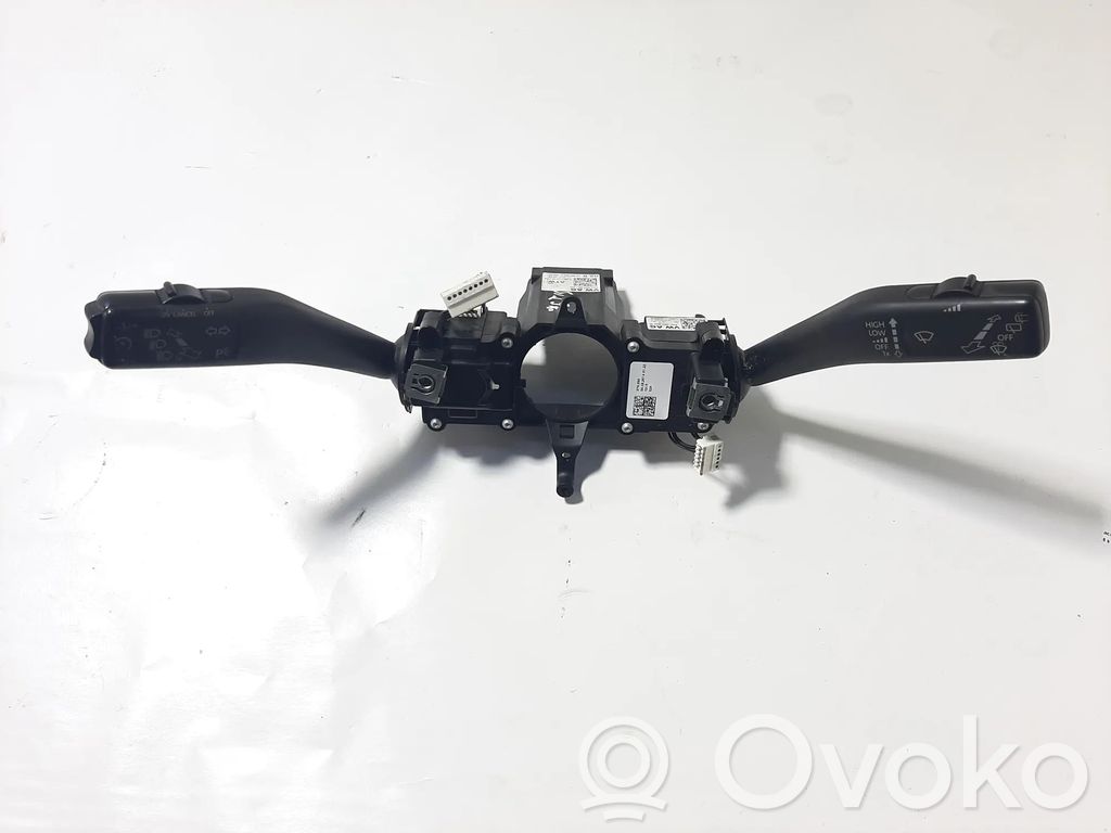 Skoda Yeti (5L) Indicator stalk 