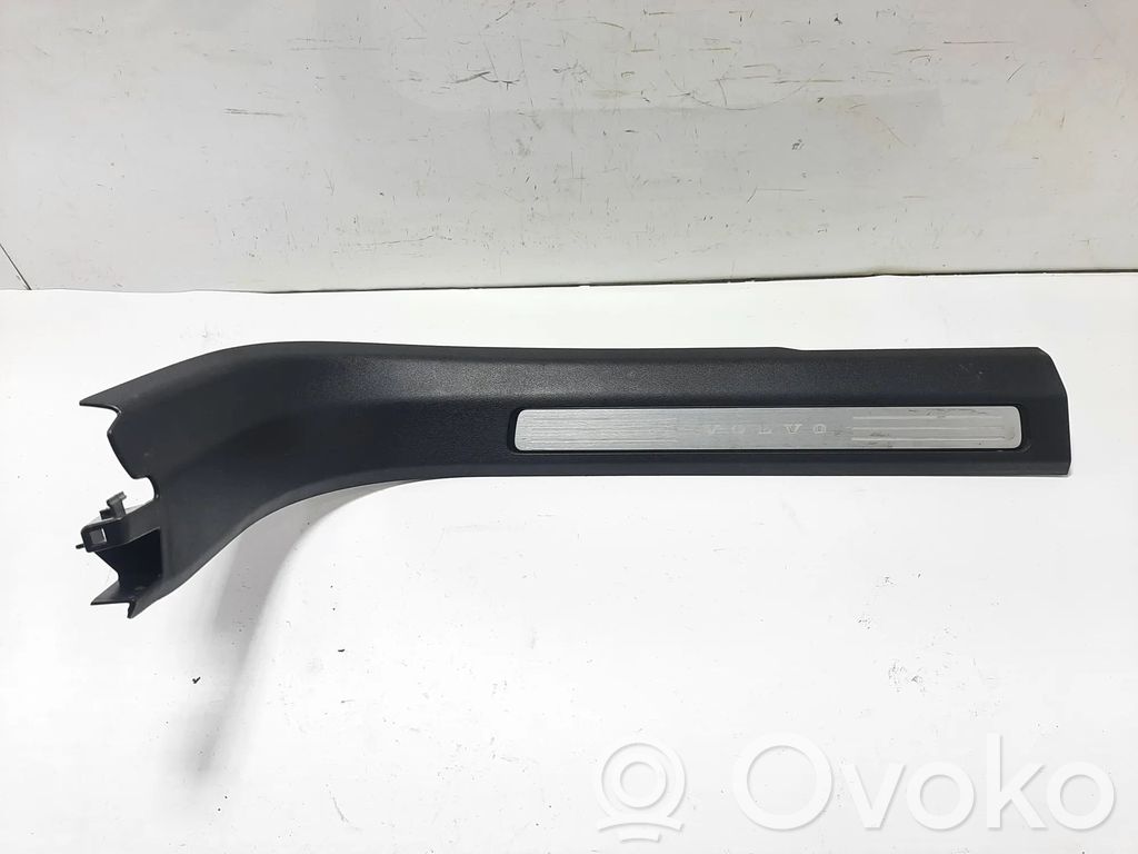 Volvo XC60 (A) pillar trim 