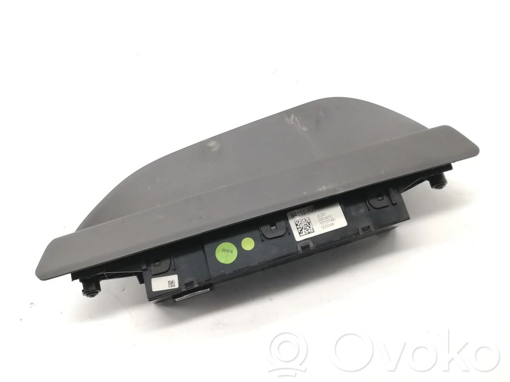 KIA Ceed Passenger airbag on/off switch 