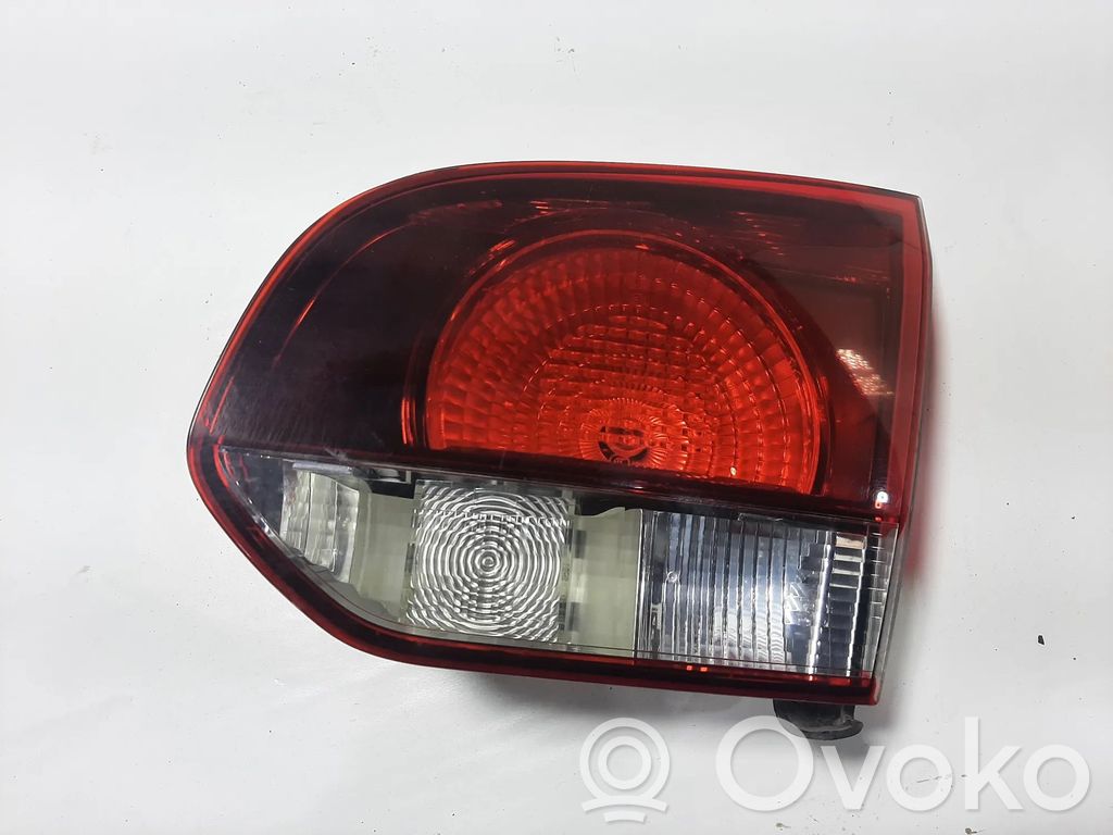 Volkswagen Golf VI Lampy tylnej klapy bagażnika 