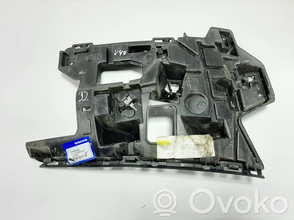 Volvo V40 Front bumper mounting bracket 
