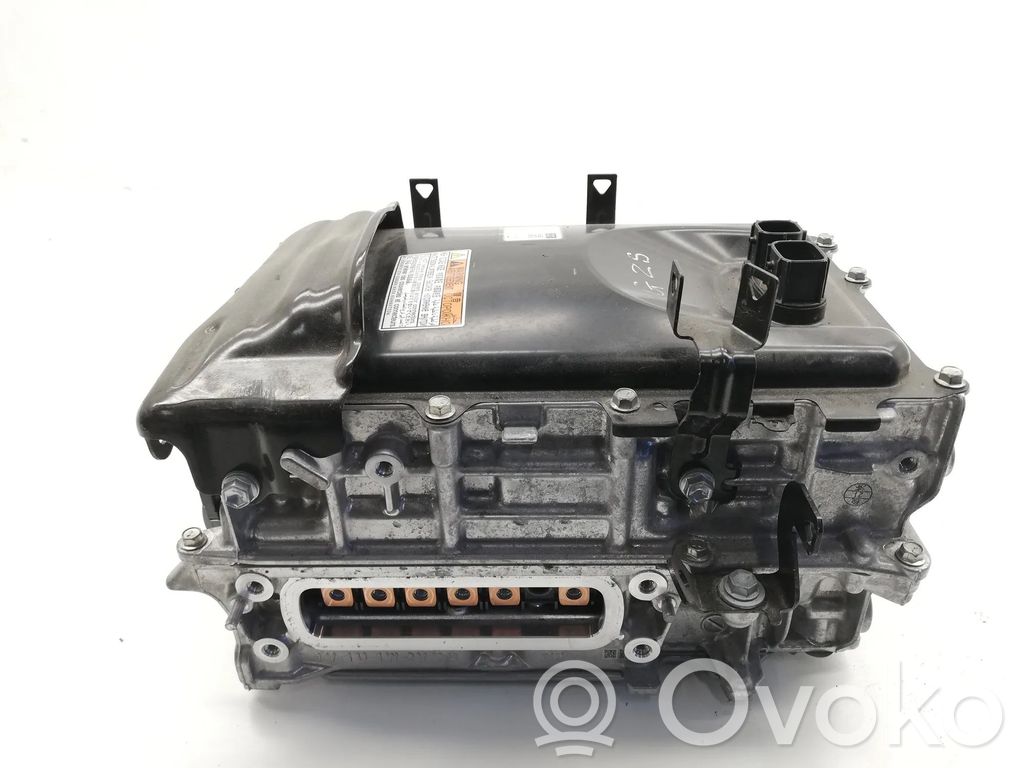 Toyota Yaris XP210 Inversor/convertidor de voltaje 