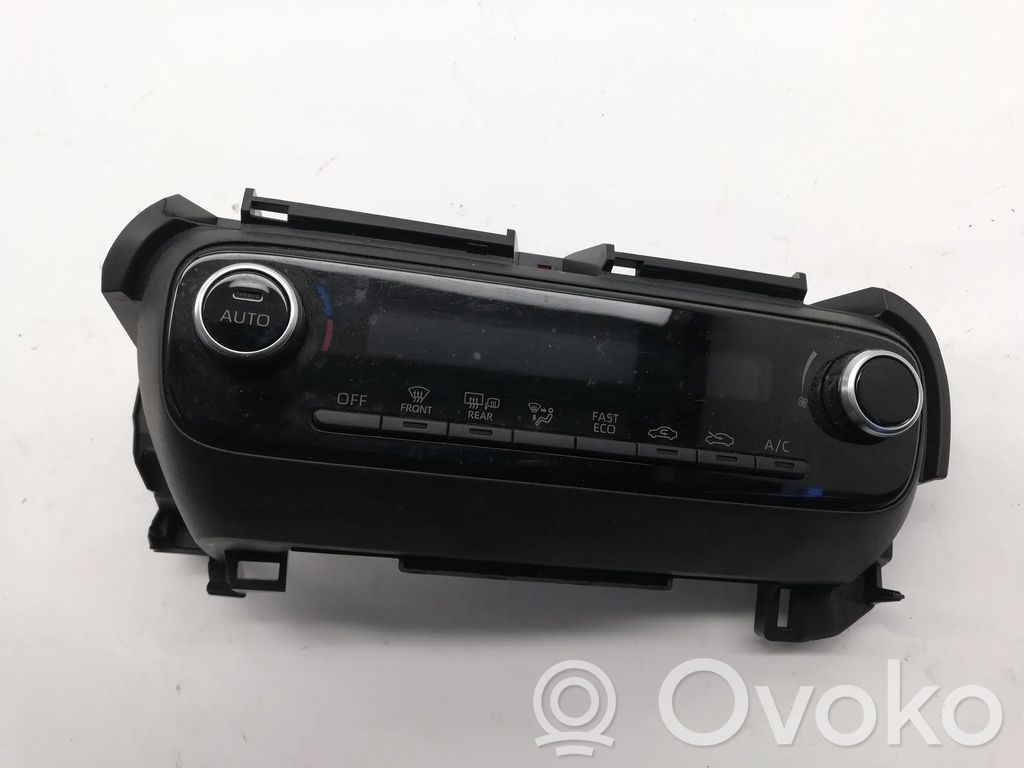 Toyota Yaris XP210 Interruptor de control del ventilador interior