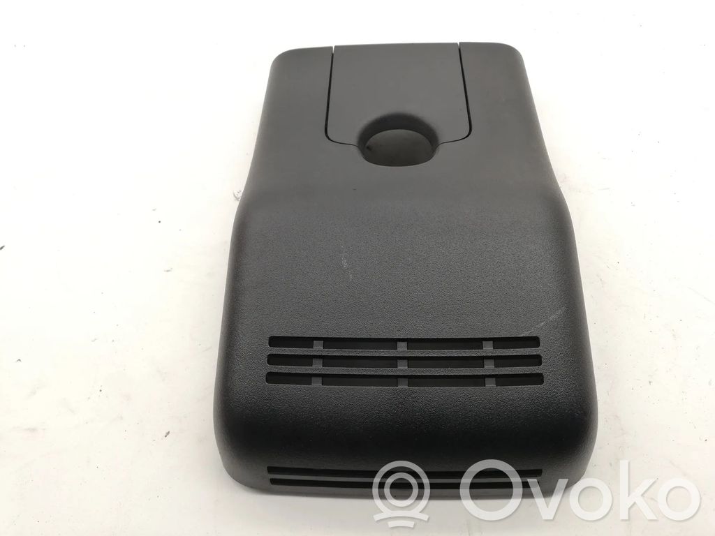 Toyota Yaris XP210 Altra parte interiore