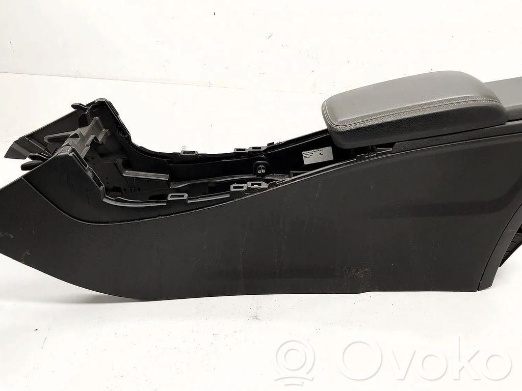 Mercedes-Benz B W246 W242 Podłokietnik tunelu środkowego 