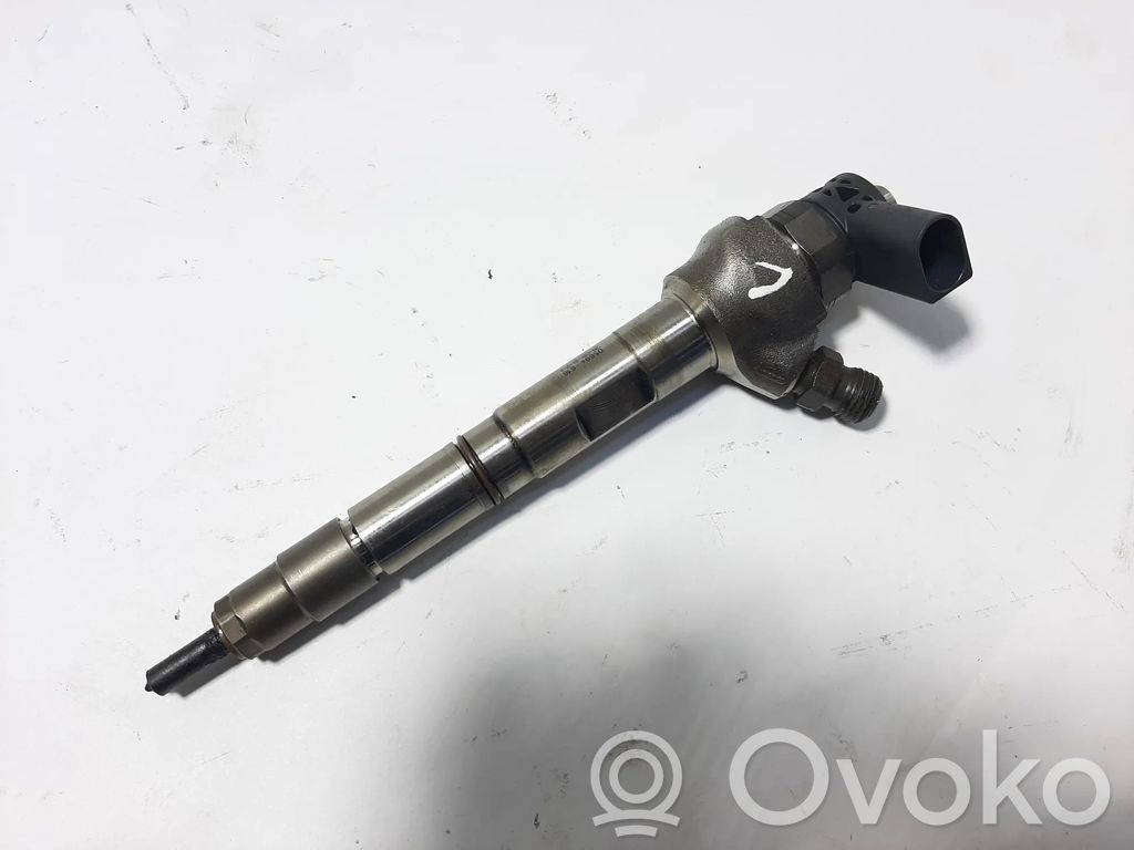 Inyector de combustible   04L130277AD