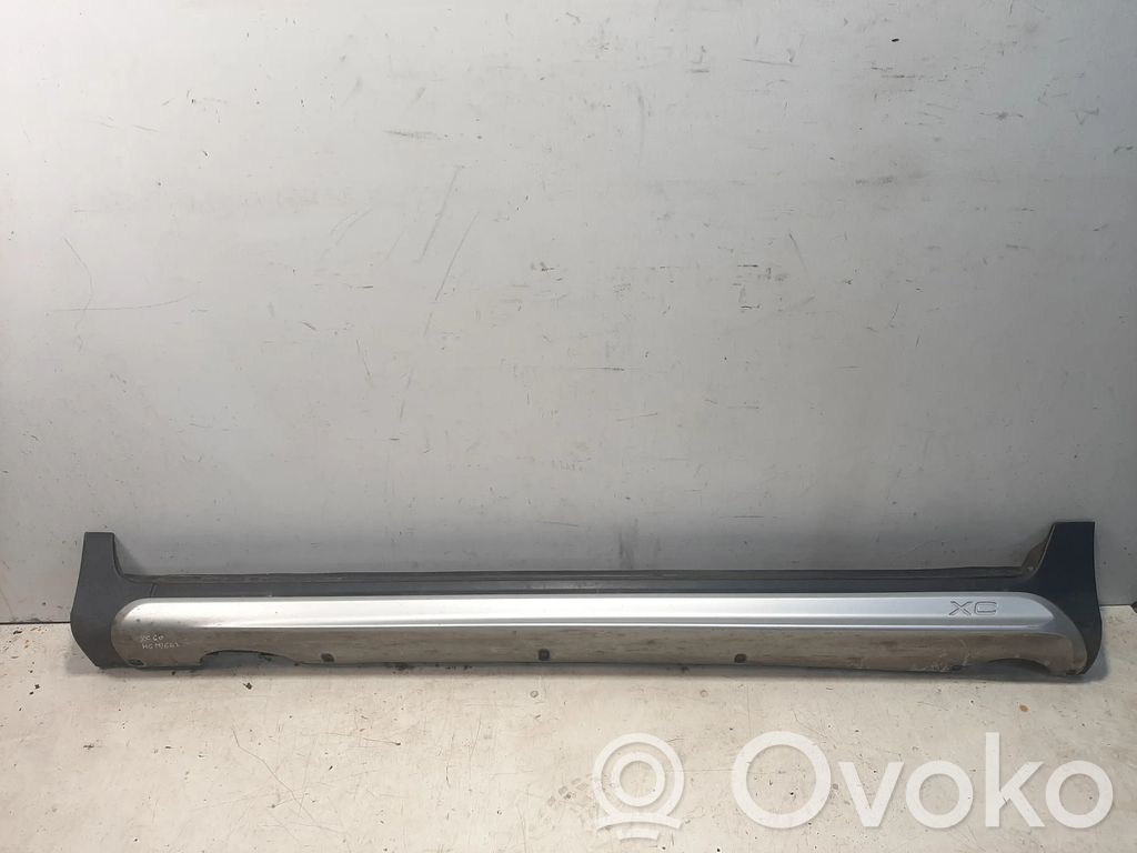 Volvo XC60 Sottoporta