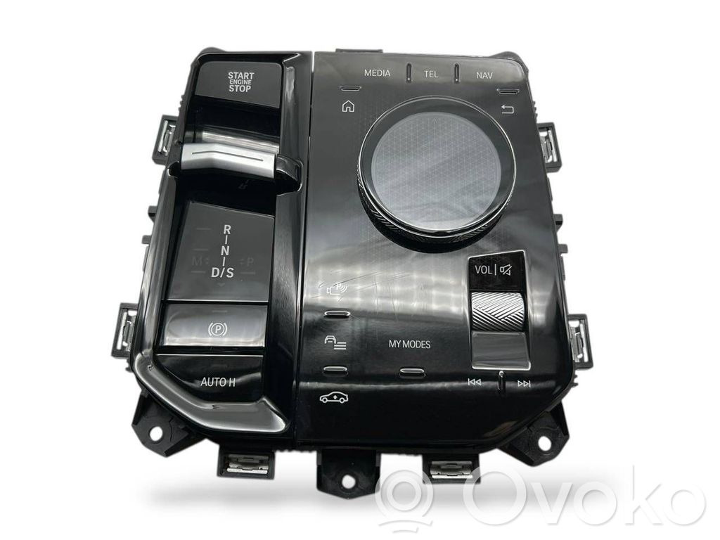 BMW 7 G70 Head unit multimedia control 