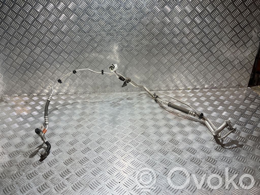 Ford Focus Ilmastointilaitteen putki (A/C) 
