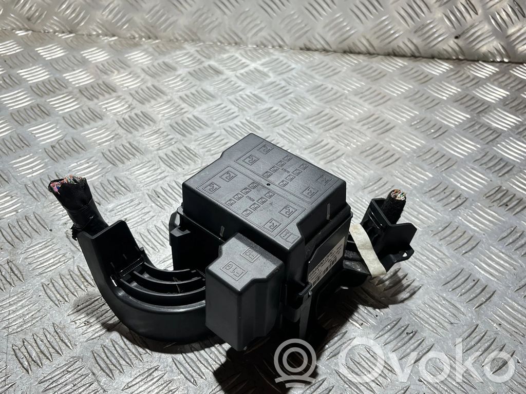 Fuse box set   68409015AC,68409015AC