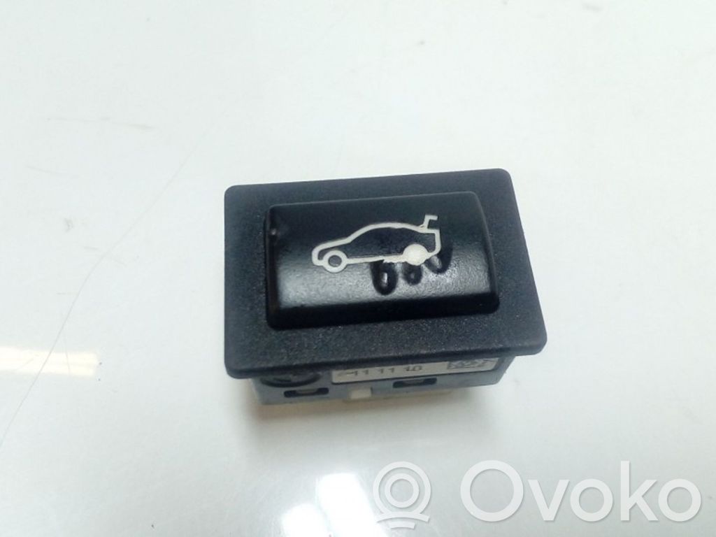 BMW 5 F10 F11 Tailgate opening switch 