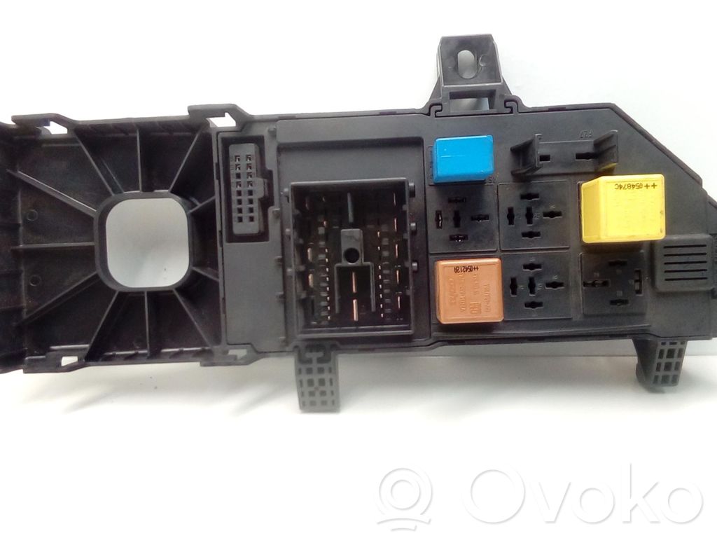 Opel Signum Módulo de fusible 