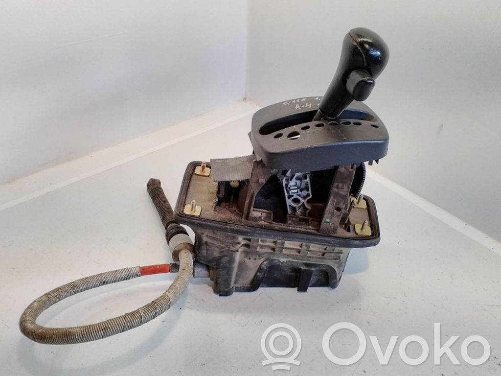 Audi A4 S4 B5 8D Selector caja de cambios 