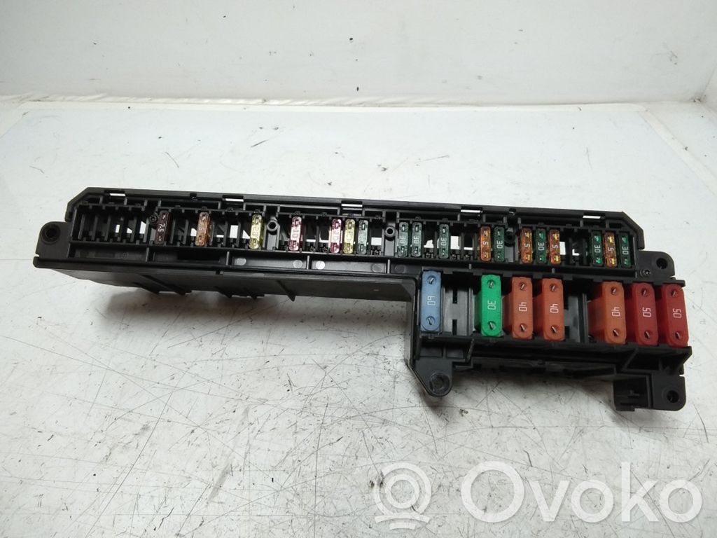 BMW 5 E60 E61 Fuse module 