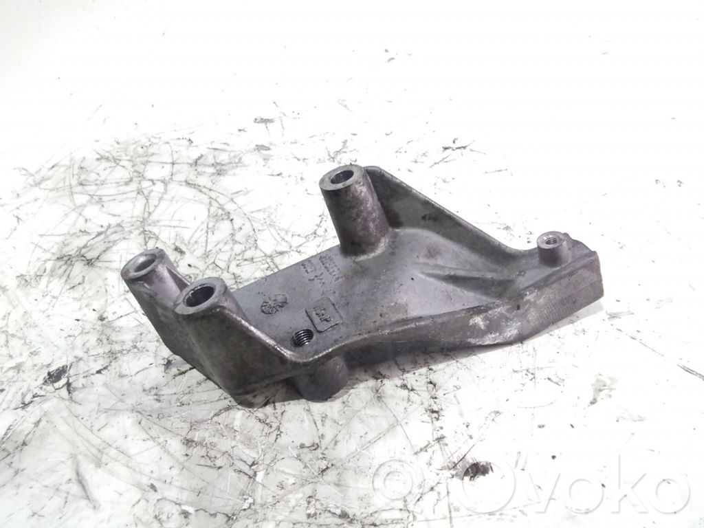 Fiat Doblo Engine mounting bracket 